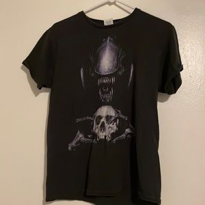 Men’s alien shirt